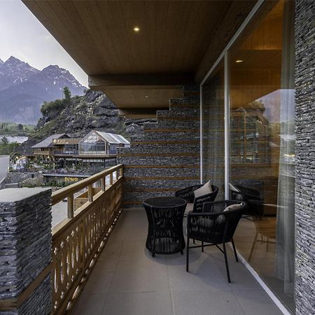 Palchan Hotel & Spa - A Member Of Radisson Individuals Retreats 마날리 외부 사진