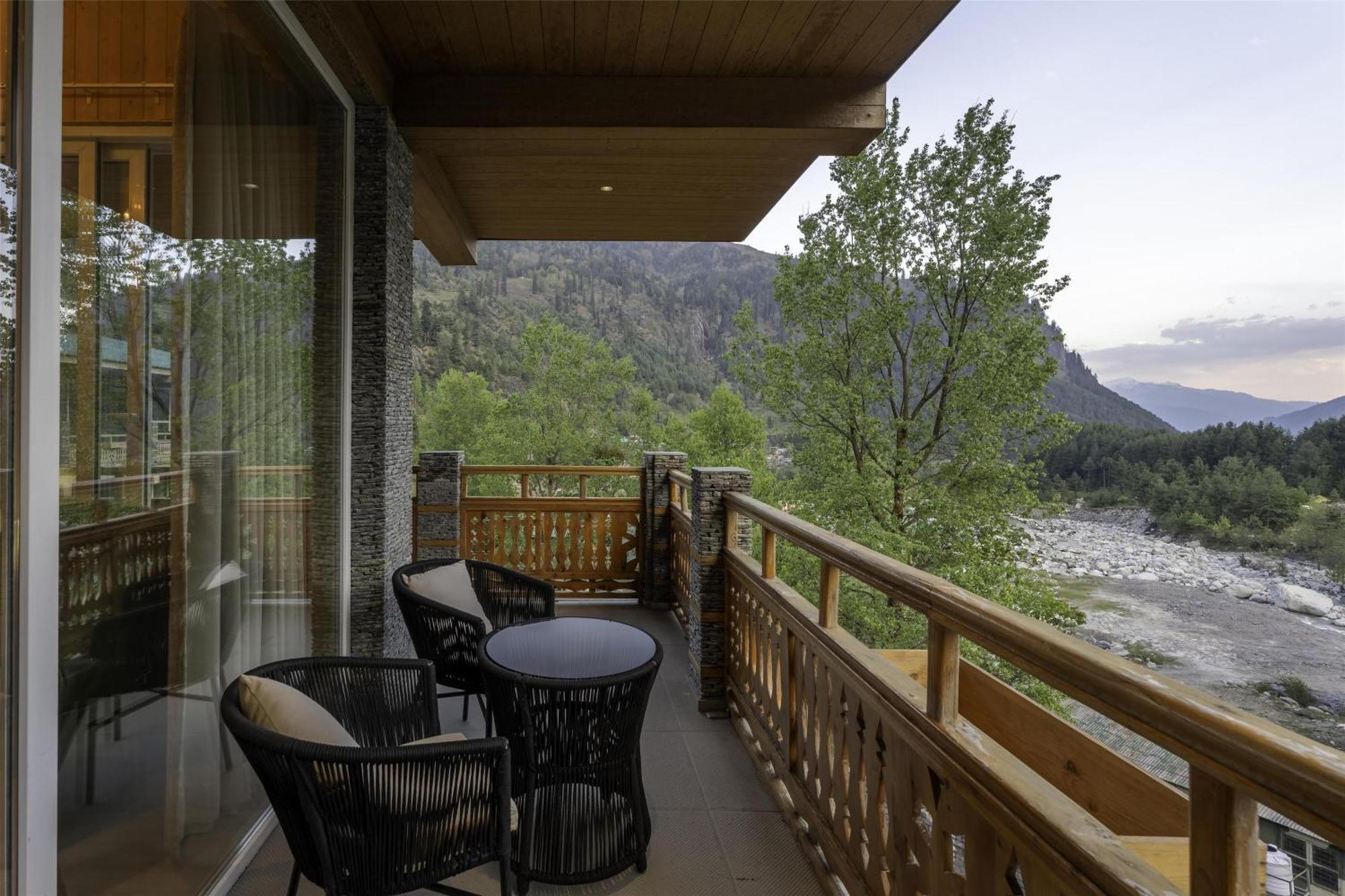 Palchan Hotel & Spa - A Member Of Radisson Individuals Retreats 마날리 외부 사진